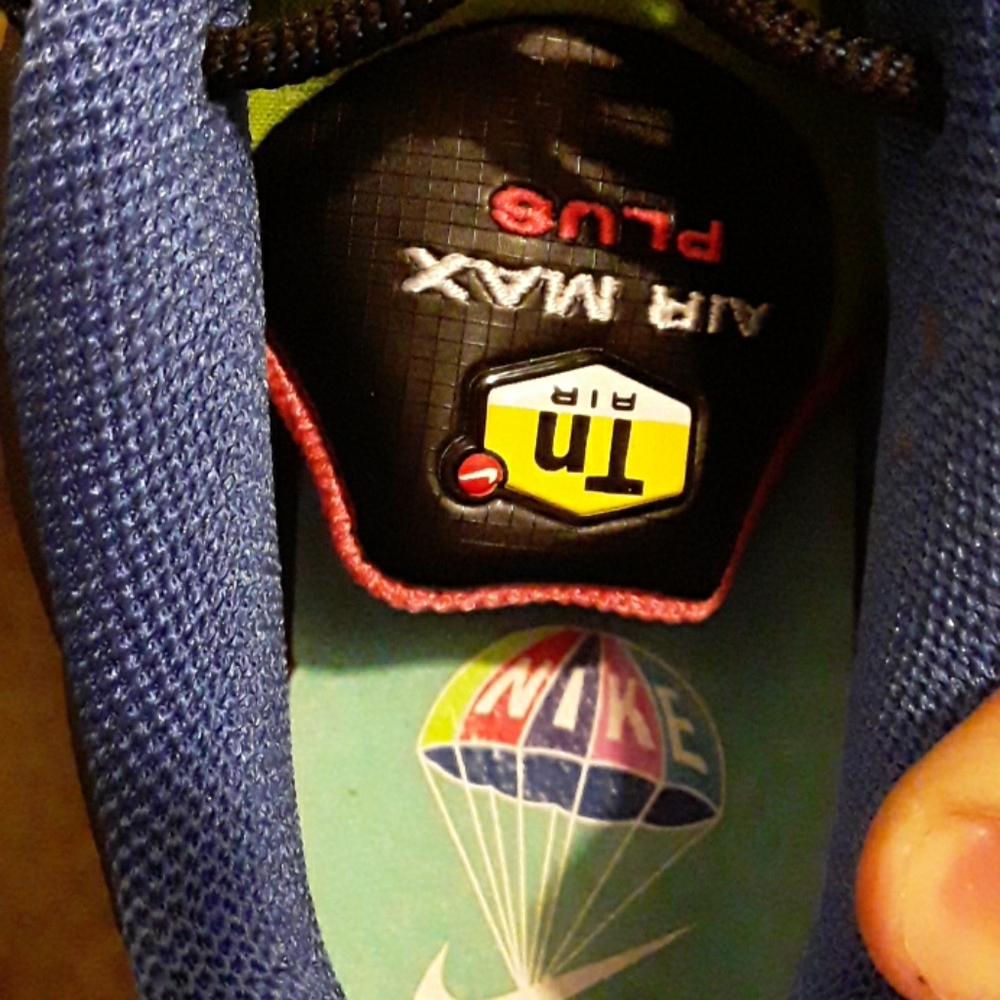 Shoes - Picture 4 of 5